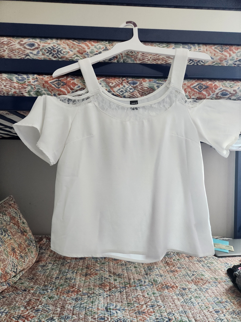 SHEIN White Cold-Shoulder Lace Trim Top